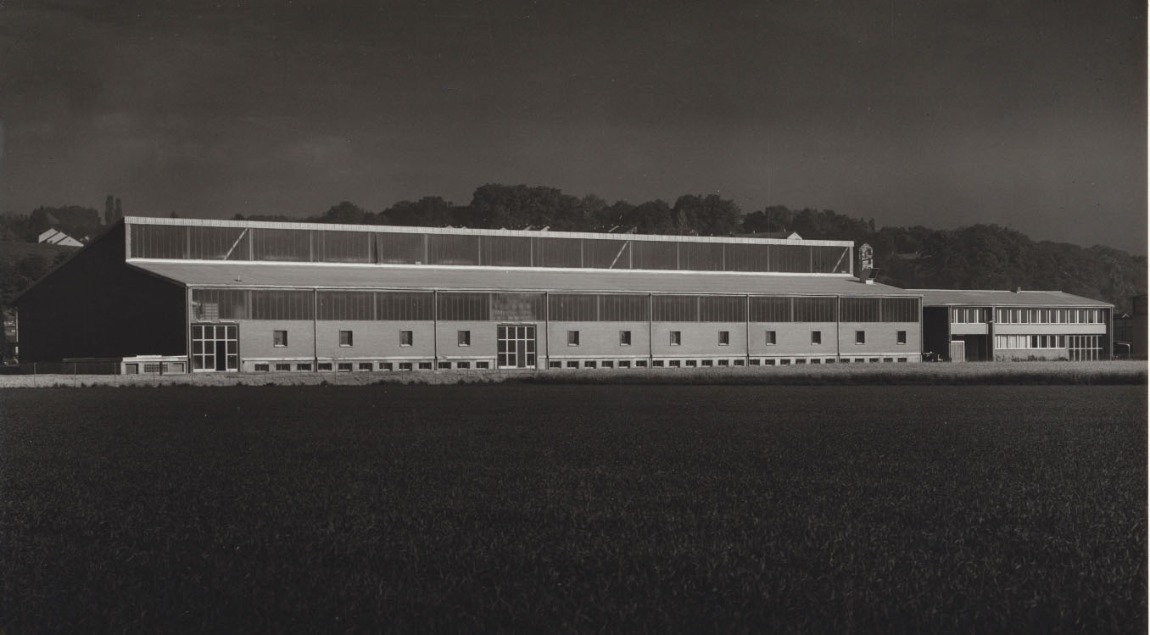 Die Produktionshalle wurde durch die Architekten Martin H. Burckhardt und Karl August Burckhardt erbaut. Um 1955/56. (Fotografie © Burckhardt+Partner AG)